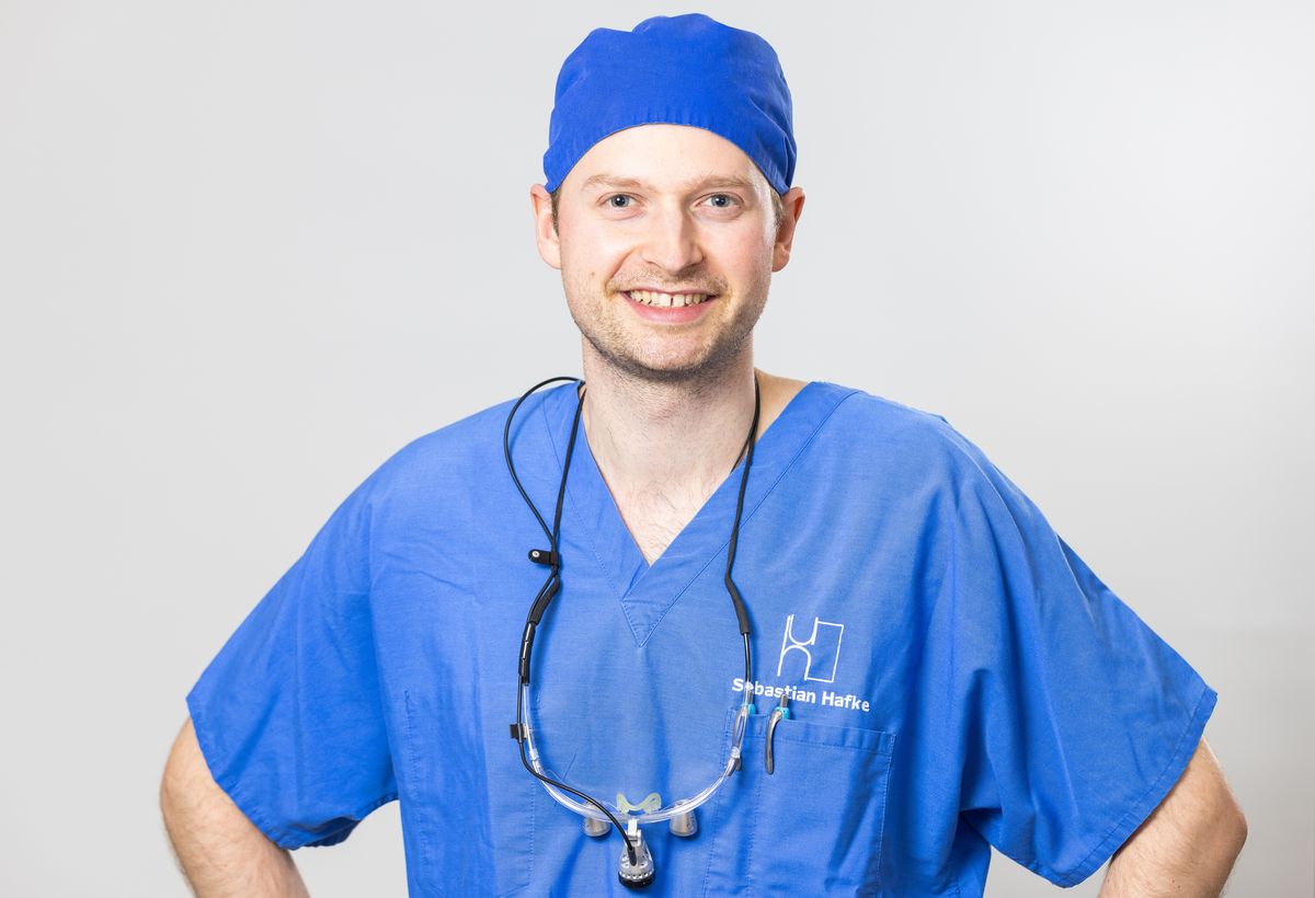 Portrait von Dr. S. Hafke