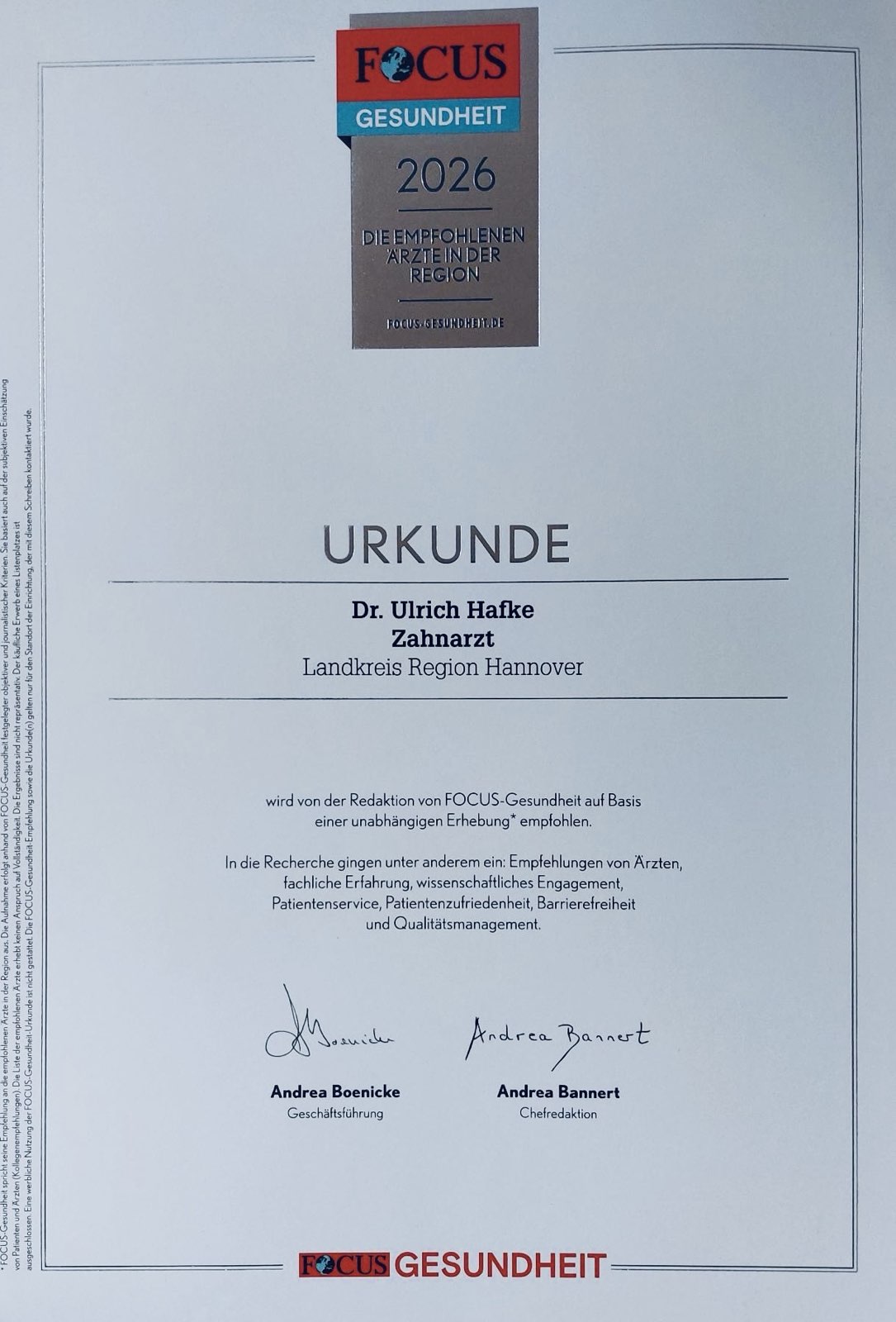 Eine Urkunde von FOCUS-GESUNDHEIT, die Dr. Anke Nolte als Top-Medizinerin der Allgemeinmedizin für die Jahre 2021-2023 auszeichnet.